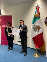 Premio Mexicano Distinguido 2024 - Oscar de la Torre